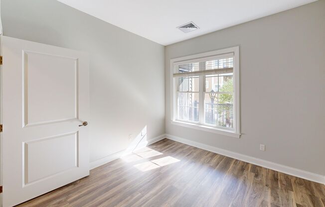 2 beds, 2 baths, 1,042 sqft, $2,895, Unit 5110