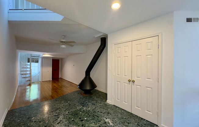 Charming 1 Bedroom Townhome ~ Ridgely's Delight