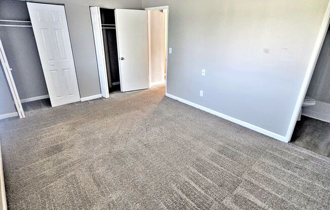 2 beds, 2.5 baths, 1,372 sqft, $995, Unit 5C