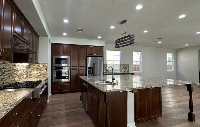 Modern 5 Bed, 4.5 Bath Home in Tustin Legacy