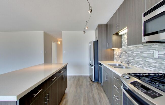 2 beds, 1 bath, 1,042 sqft, $3,440, Unit 212