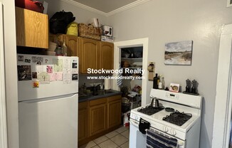 25 WOODWARD ST