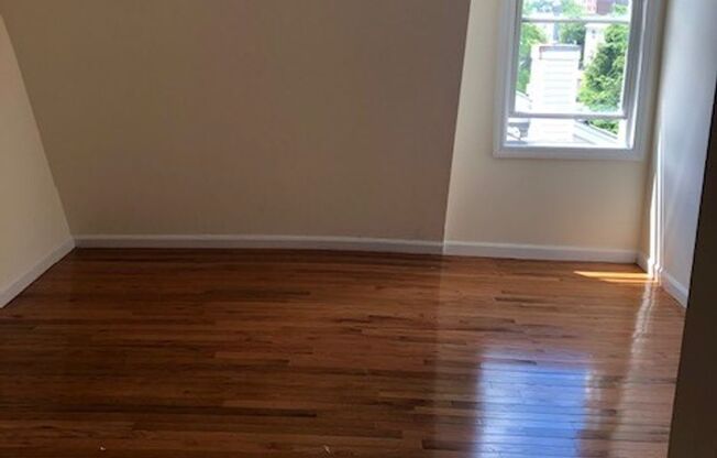 687 HUNTERDON
