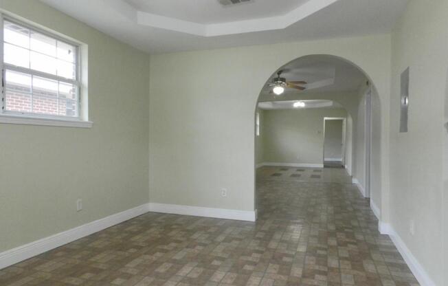 2519 St Ann