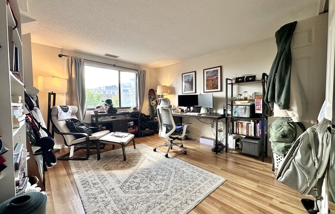 2 beds, 2 baths, 1,140 sqft, $3,100, Unit 505