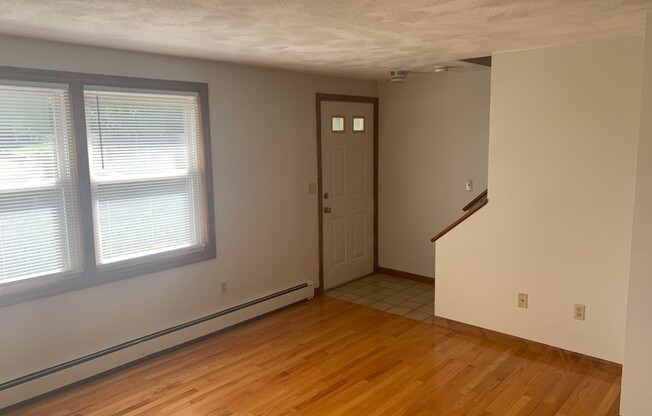 13 AIELLO DR