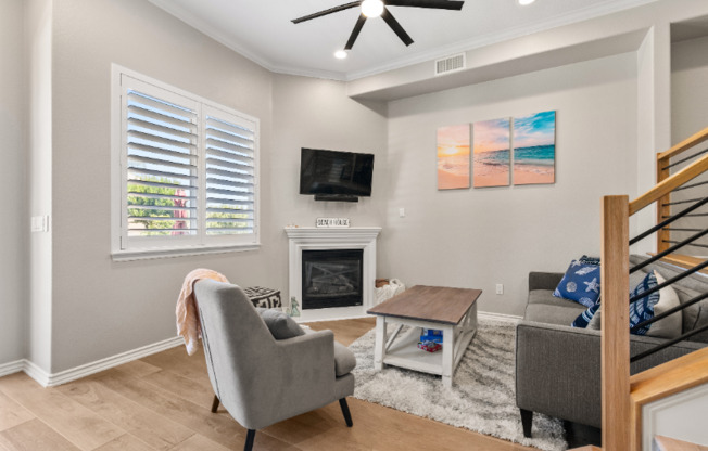 2748 CARLSBAD BLVD