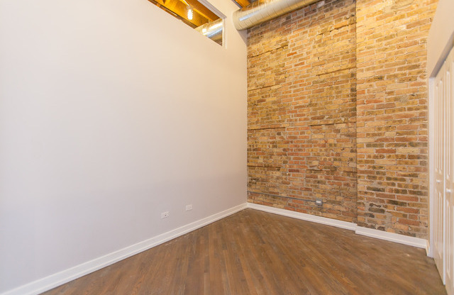 357 West Chicago