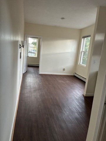 1 bed, 1 bath, $2,000, Unit 8