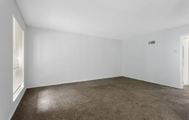506 W 89 ST