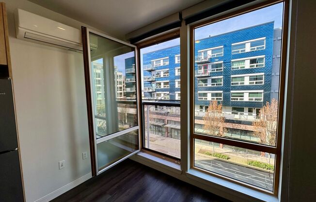 Studio, 1 bath, 430 sqft, $1,499, Unit Unit 412