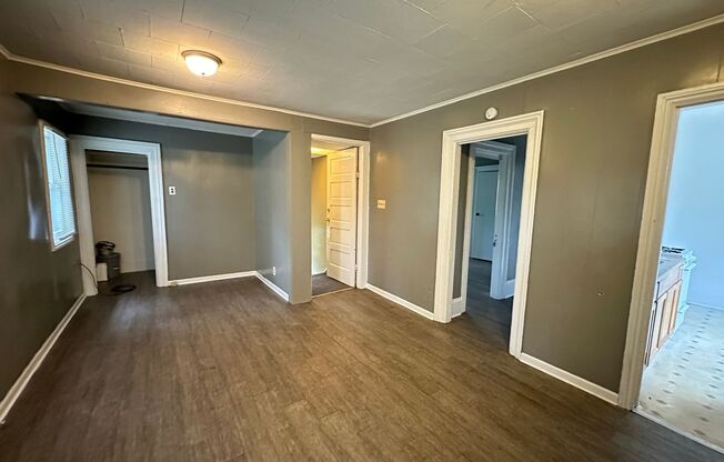 2 beds, 1 bath, $850