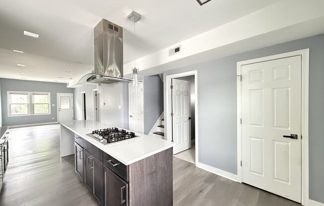 2727 729 N CAMPBELL