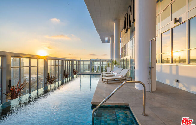 6 beds, 9.5 baths, 19,313 sqft, $80,000, Unit PH