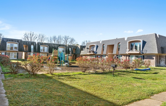 Ravenwood Apartments