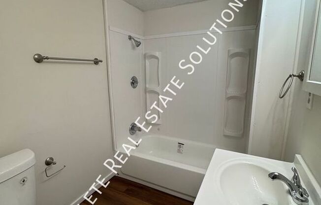 3 beds, 2 baths, $1,500