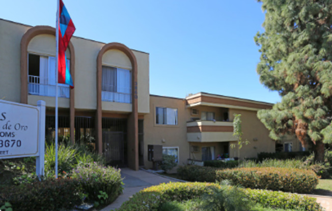 2 beds, 1 bath, 900 sqft, $2,150, Unit 17