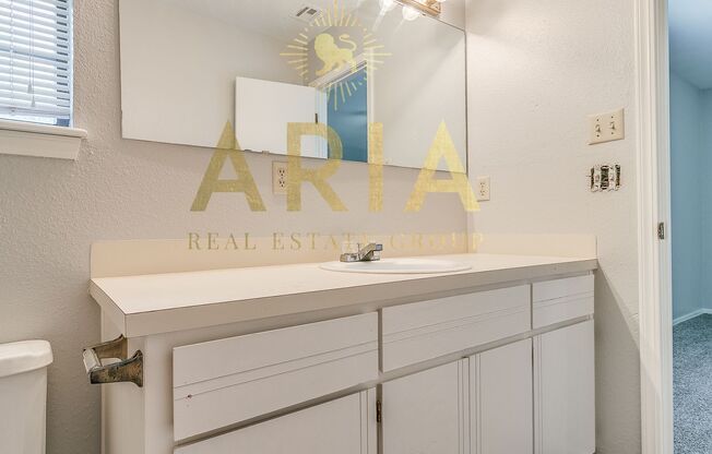 3 beds, 2.5 baths, 1,498 sqft, $1,375, Unit 2809 Belknap Ave.