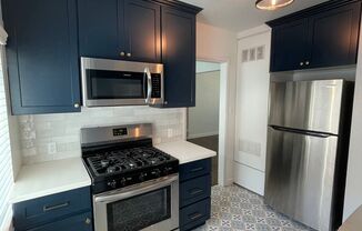 11437-11441 Oxnard St