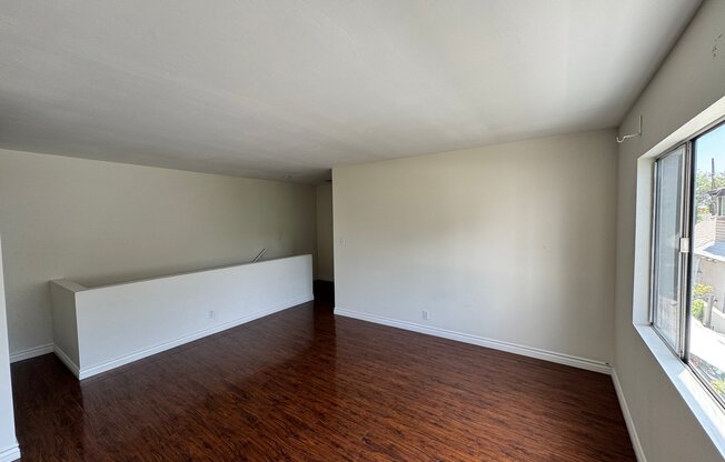 293 N HL AVE