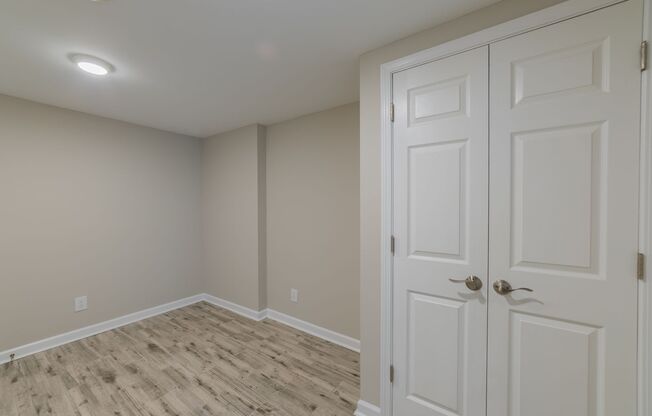3 beds, 2 baths, 1,300 sqft, $1,825, Unit 666FPL
