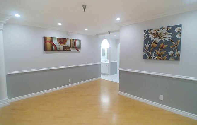 2 beds, 2 baths, 910 sqft, $2,595, Unit 410