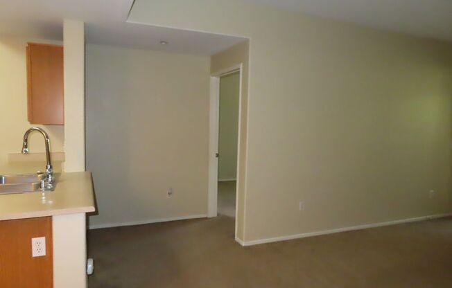 2 beds, 2 baths, 1,159 sqft, $2,000, Unit 1