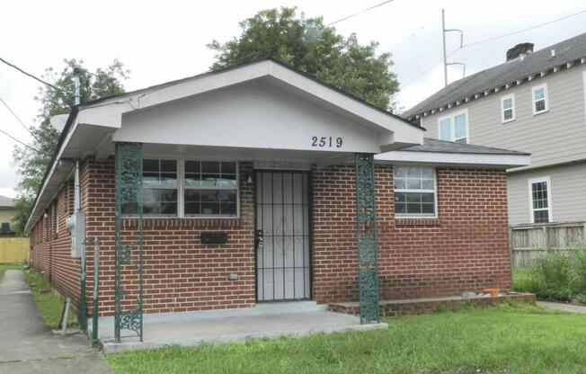 2519 St Ann