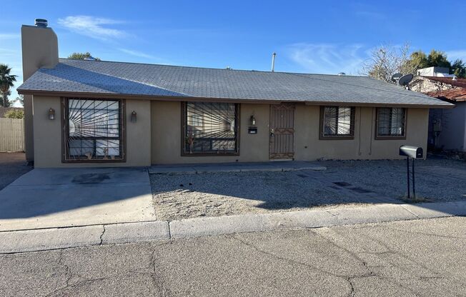 Lovely 4 Bedroom 2 Bath Home on Southwest Tucson!