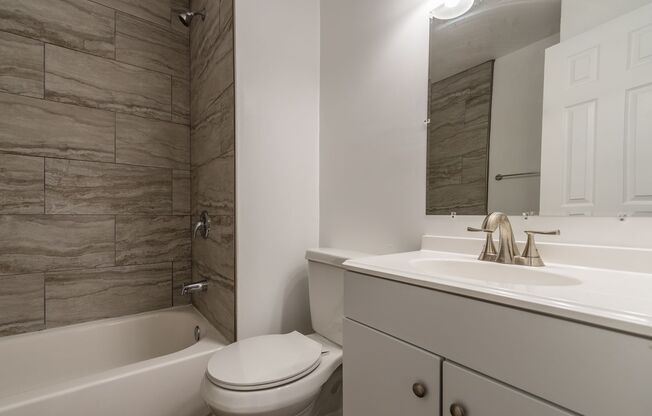 2 beds, 1 bath, 850 sqft, $1,455, Unit 1058B