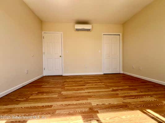 12 MAPLEWOOD PL