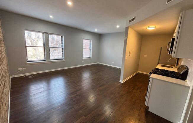 1 bed, 1 bath, 604 sqft, $2,595, Unit 839-3B