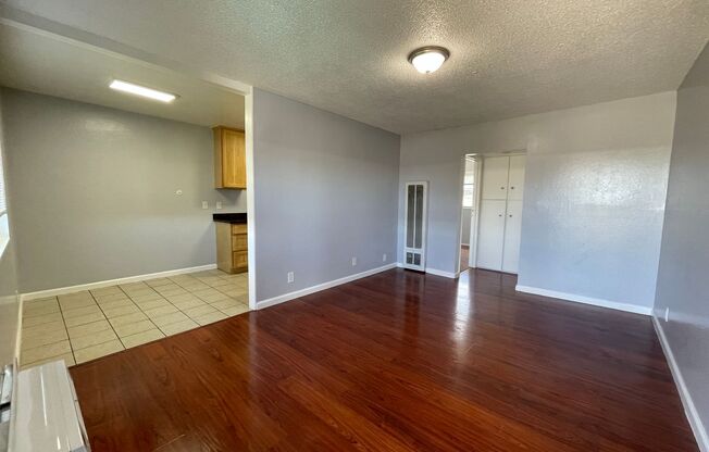 1 bed, 1 bath, $1,700, Unit T29