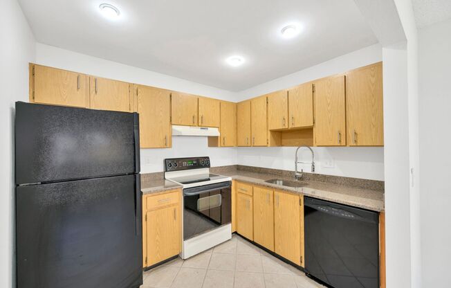 1 bed, 1.5 baths, $1,345