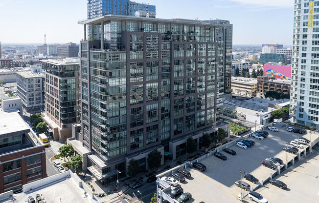 1 bed, 1 bath, 1,010 sqft, $3,400, Unit 1704