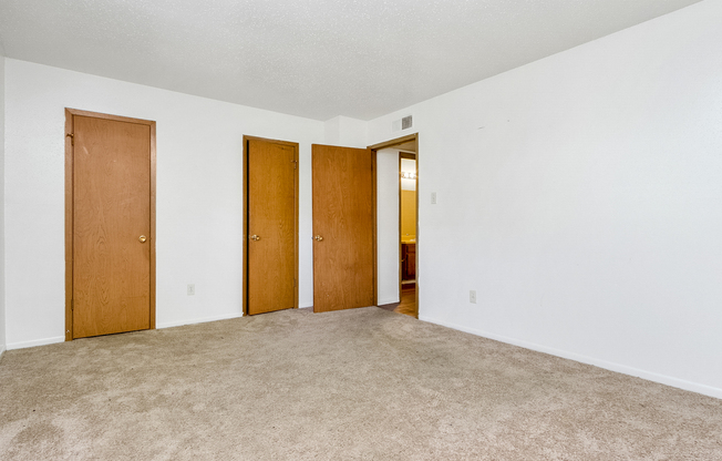 1 bed, 1 bath, 750 sqft, $595, Unit 612