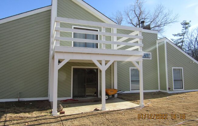 3 beds, 2 baths, $1,795