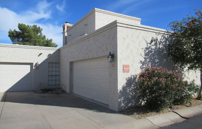 Updated 3 Bedroom 3 Bath Townhome in Scottsdale!