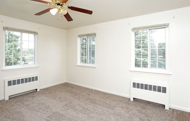 Franklin Court Apartments