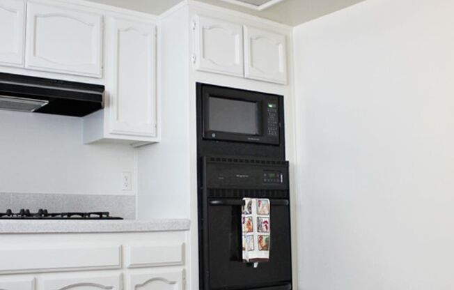 2 beds, 2.5 baths, 1,102 sqft, $2,698, Unit 504