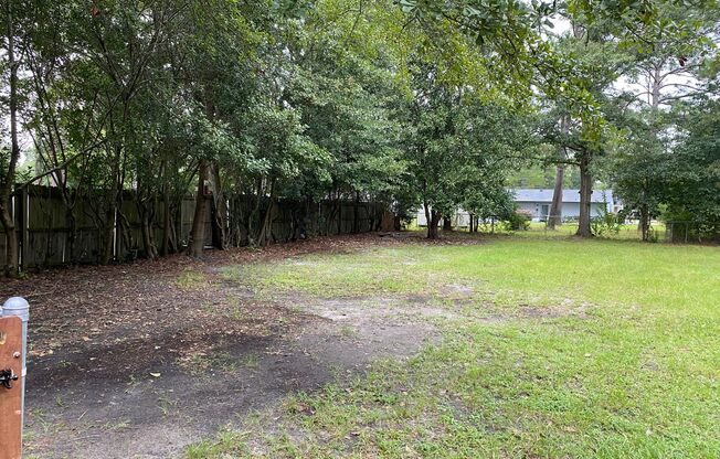 642 LEE RD