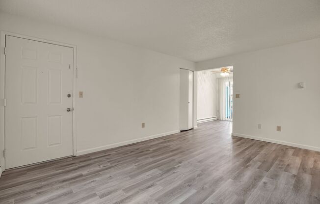 Jamestowne Plaza Apartments