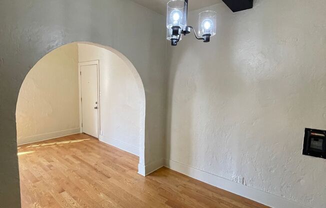 1 bed, 1 bath, $1,995, Unit 836