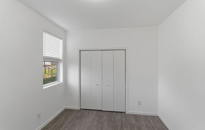 2 beds, 1.5 baths, 850 sqft, $1,299, Unit C3