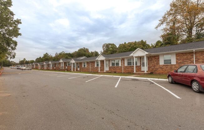 SH101-College Road Apartments (RCA)