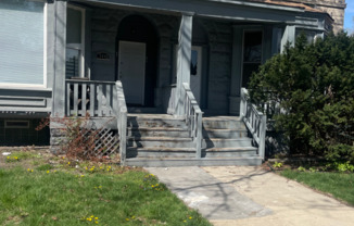 7652 S EGGLESTON AVE