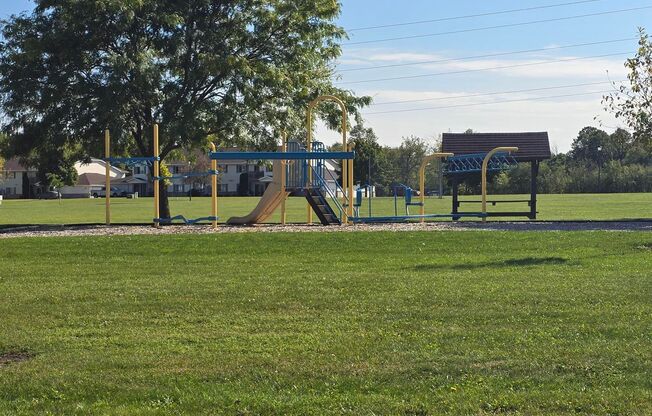 2 beds, 1 bath, 856 sqft, $1,269, Unit PL   7305