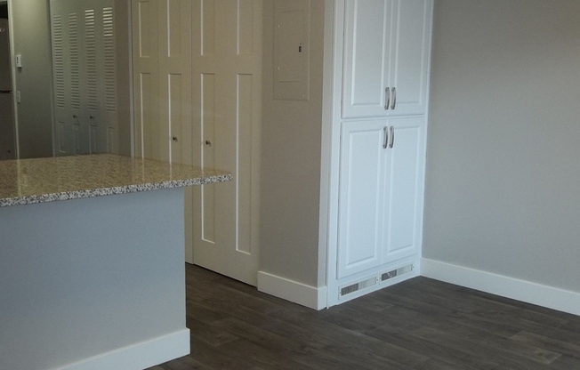 2 beds, 2.5 baths, 1,438 sqft, $1,995, Unit 073