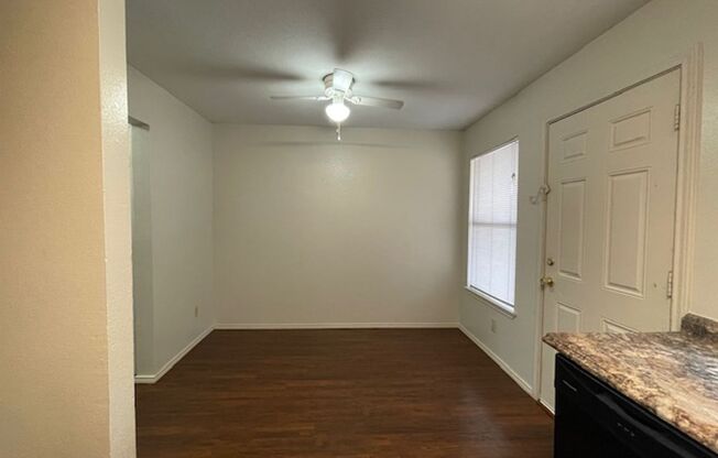 2 beds, 1.5 baths, $1,375, Unit #C