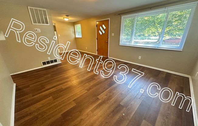 3 Bed 1 bath home on dead end street